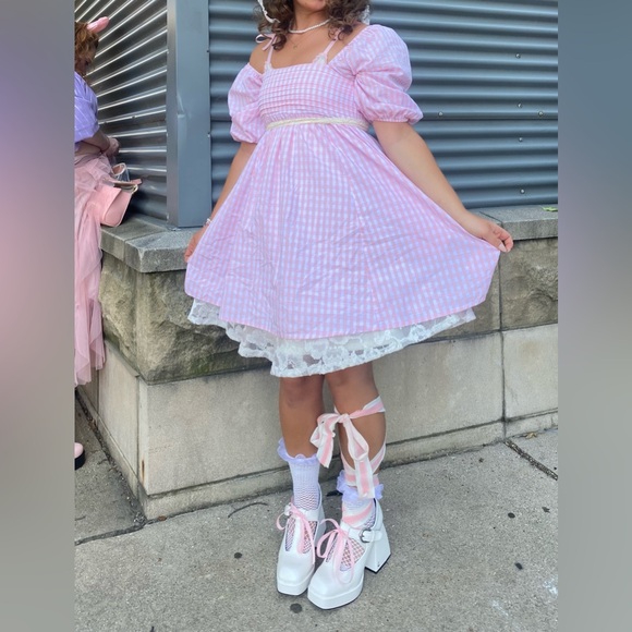 Meet your Posher, Kadence - Picture 5 of 16